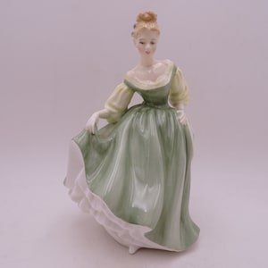 Vintage Hand Painted Royal Doulton &quot;Fair Lady&quot; Pretty Lady Figurine HN 2193