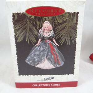 1995 Hallmark Andenken Ornament &quot;Urlaub Barbie&quot; Sammler Serie in Box