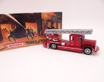 MIB ヴィンテージ マッチボックス YFE05 昔のモデル 1932 メルセデスベンツ ラダートラック ダイキャストモデル 消防車