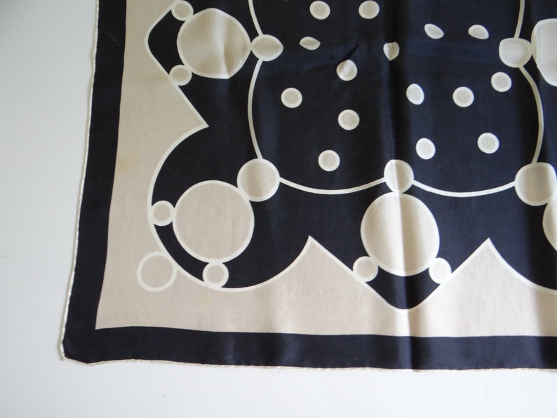 Lovely Vintage Elen Paris Navy and Taupe Geometric Pattern Scarf 29 by 30.75 image 3