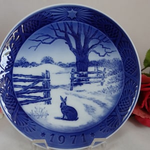 Vintage 1971 Royal Copenhagen Christmas Plate "Hare in Winter"