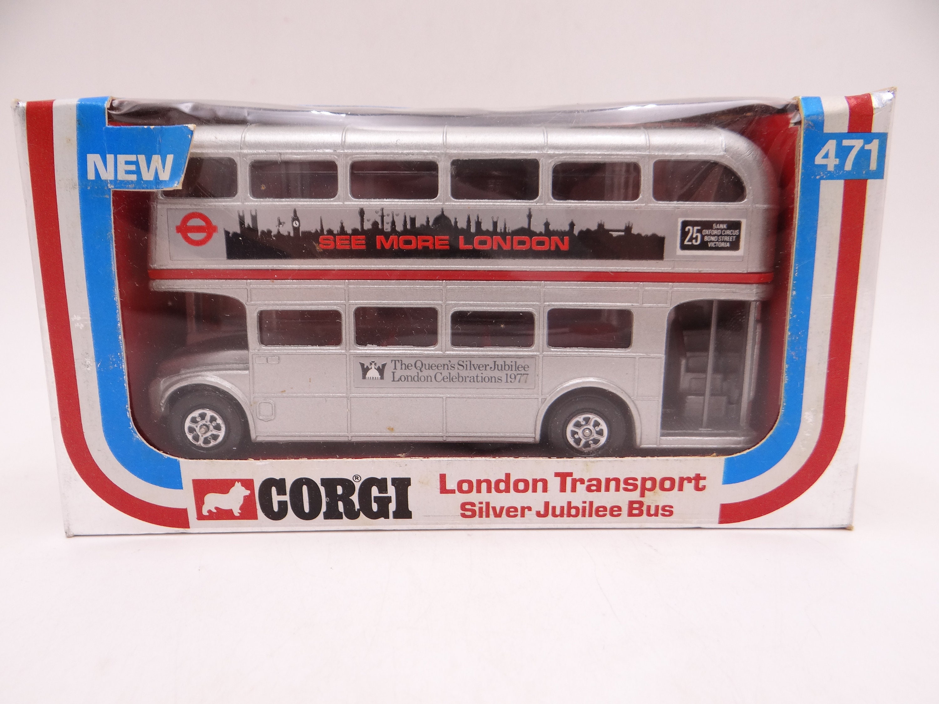 Taxi Telephone Box and Post Box London Souvenir Collectable Die Cast 8-9cm length Model Set Containing Bus 