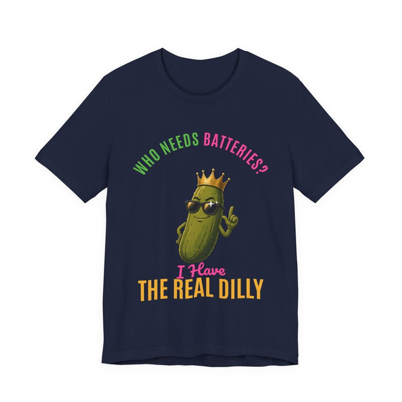 電池なんていらない！｜本物のおもしろピクルスTシャツ｜ユニセックスグラフィックTシャツ 画像 5