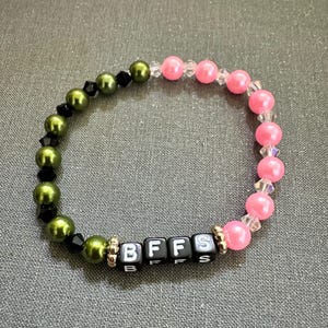 Abgefahren inspiriertes Perlenarmband