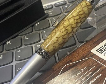 Genuine Cobra Snake Skin pen with Satin and chrome plated hardware comes with COA and presentation box
