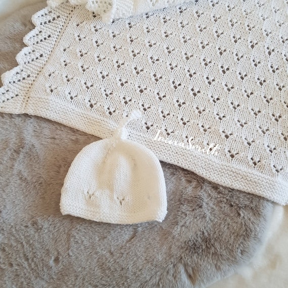 Knitted baby blanket, car seat, first size, lace pattern, ready to ship