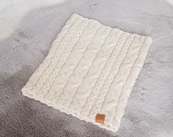 Cable pattern neckwarmer,  cowl