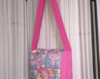 Little girls pink messenger style bag with Ballerina print