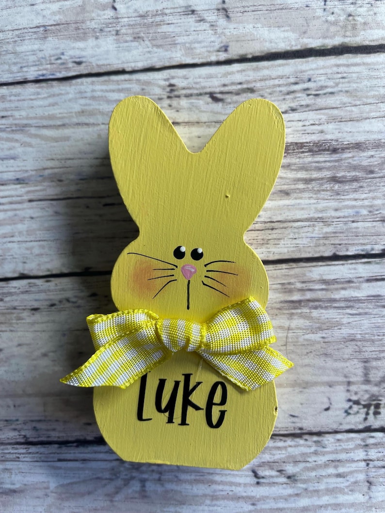 Easter Decor, Personalized Easter Bunnies, Easter Peeps, Easter place cards, Easter Bunny Decor, Now in 2 sizes Bild 3