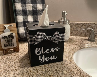 Primitive style pop-up tissue box holder