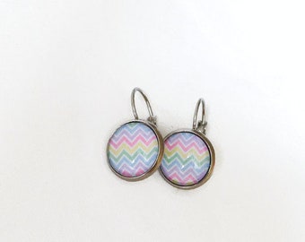 Pastel zigzag, 12 mm cabochon earrings, vintage retro, pink violet blue yellow green, Rainbow, summer, stainless steel, etsyquebec