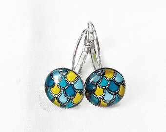 Fish, Siren, yellow and blue scales, 12 mm cabochon earrings, made in quebec canada, gift for her, siren earrings, white yellow blue,