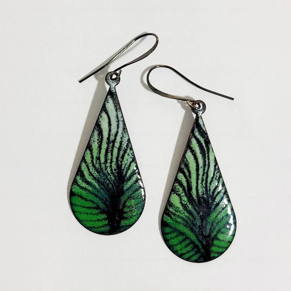 Green and black copper enameled tear drop earrings,  enamel earrings, hippie earrings, copper jewelry, green jewelry, sgraffito design