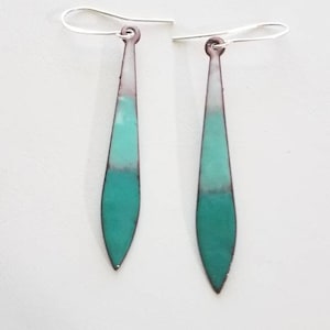 Green copper enameled drop earrings, long earrings, green jewelry, enamel earrings, colorful jewelry, boho earrings, enamel earring