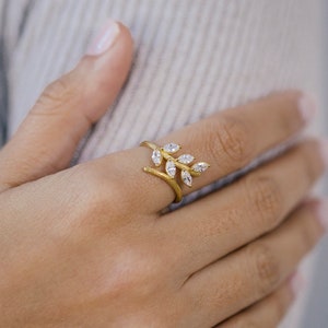 Gold twig ring with white zircon leaves, tree branch ring, stackable ring, gold filled silver, gold 9K 14K image 2