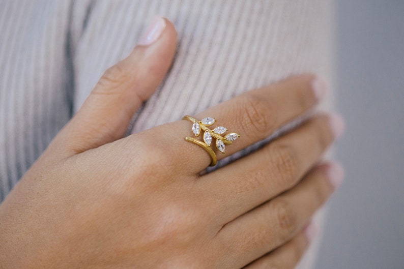 Gold twig ring with white zircon leaves, tree branch ring, stackable ring, gold filled silver, gold 9K 14K image 2