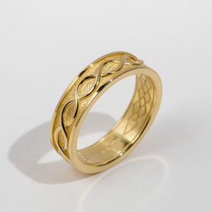 Gold celtic knot ring, braided wire ring, solid gold irish ring image 3