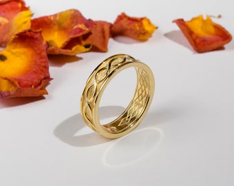Solid Gold Celtic Knot Ring: Braided Irish Wedding Band