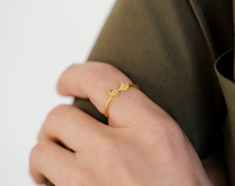 Dainty Double Knot Ring, Minimalist Twisted Wire Band, 14K Gold Everyday Jewelry