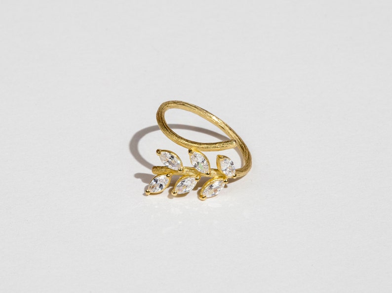 Gold twig ring with white zircon leaves, tree branch ring, stackable ring, gold filled silver, gold 9K 14K image 1