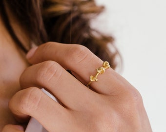 Infinity Knot Ring, Minimalist Twisted Wire Ring, Dainty Everyday Ring, 14K Solid Gold