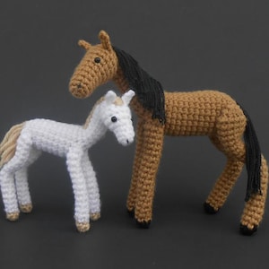 Horse and Foal - Crochet Pattern