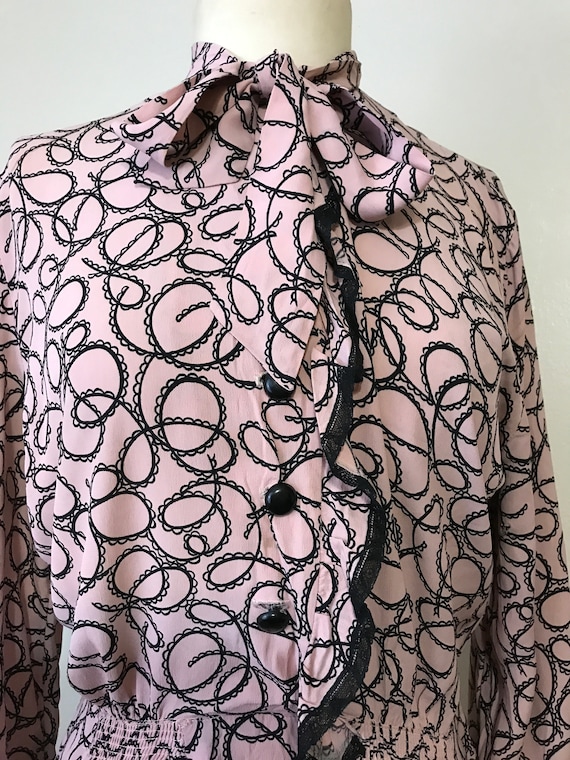 1940s novelty print blouse, size medium