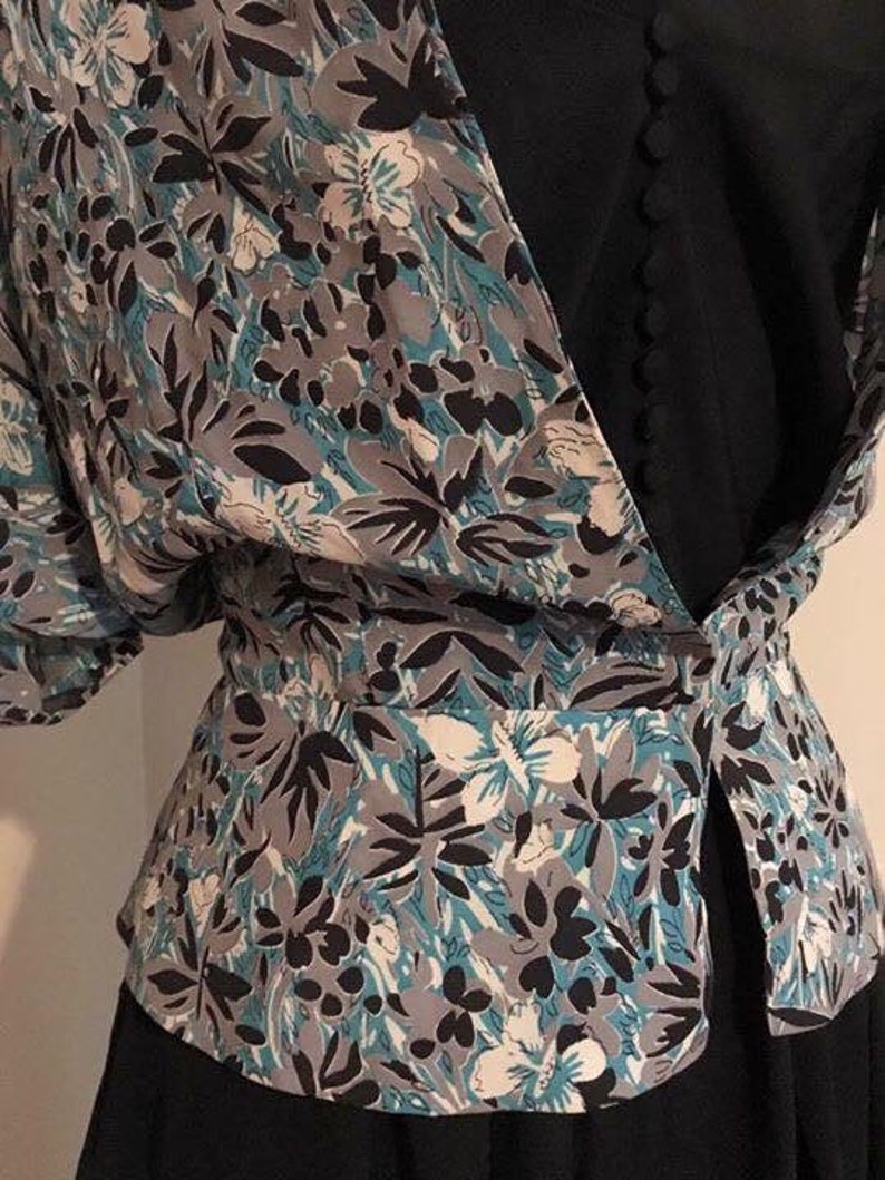 1940s 1950s rayon silk novelty print peplum jacket size L XL