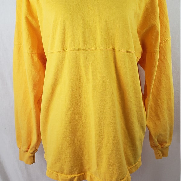 vintage ESPRIT Activewear Rare Yellow San Francisco California Spelled Out Oversize T Shirt Taille Femme Petit fabriqué aux États-Unis Manches longues années 1990