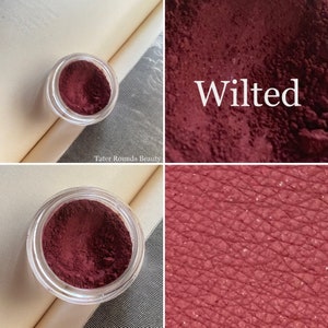 Wilted - Muted Rose Red Matte Eyeshadow - Eyes Bold Looks Gothic Horror