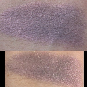 Working Girl Purple Taupe Iridescent Eyeshadow image 3