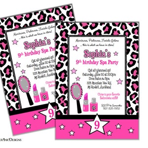 Może przedstawiać: R&oacute;żowe i czarne zaproszenie w panterkę z r&oacute;żową gwiazdą i tekstem "Sophia's 9th birthday Spa Party". Zaproszenie zawiera informacje o imprezie, w tym datę, godzinę, miejsce i dane kontaktowe do RSVP.