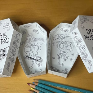 Página para colorear de caja de golosinas con ataúd del Día de los Muertos para niños, calavera de azúcar para colorear del Día de los Muertos, decoración mexicana con esqueleto de catrina imprimible
