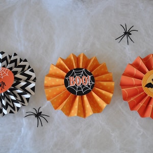 Halloween party paper rosette pinwheel garland banner in orange black white - PDF printable template for DIY Halloween decorations