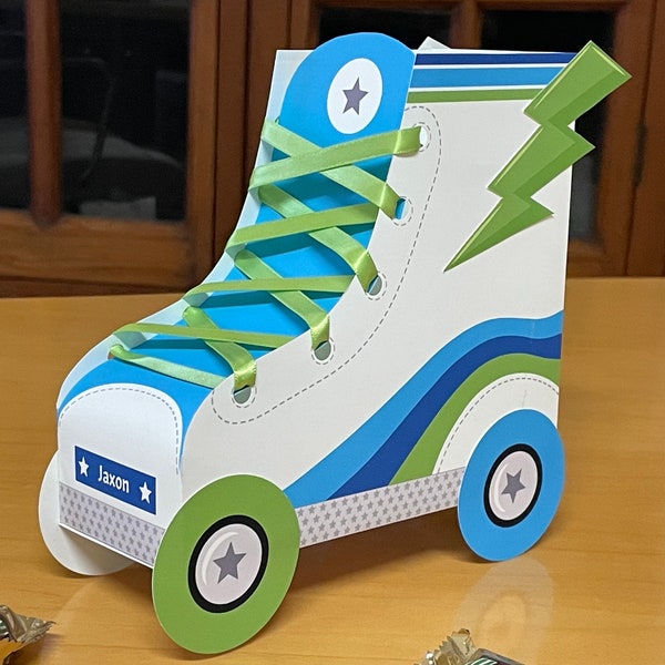 Roller skate party favor boxes / Roller skate party favors / Printable skating party box / Skating birthday party - blue, green with flash