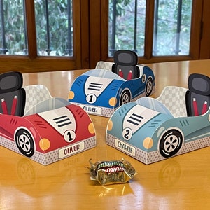3 modèles de bricolage, boîte à cadeaux pour voiture de course pour anniversaire rapide, boîte à bonbons imprimable Papercraft sur le thème de la course, boîte à bonbons en papier, pièce maîtresse du jouet