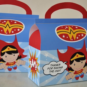 Flying Super girl printable favor box for birthday party - Super hero party digital printable template for superhero gable top treat box