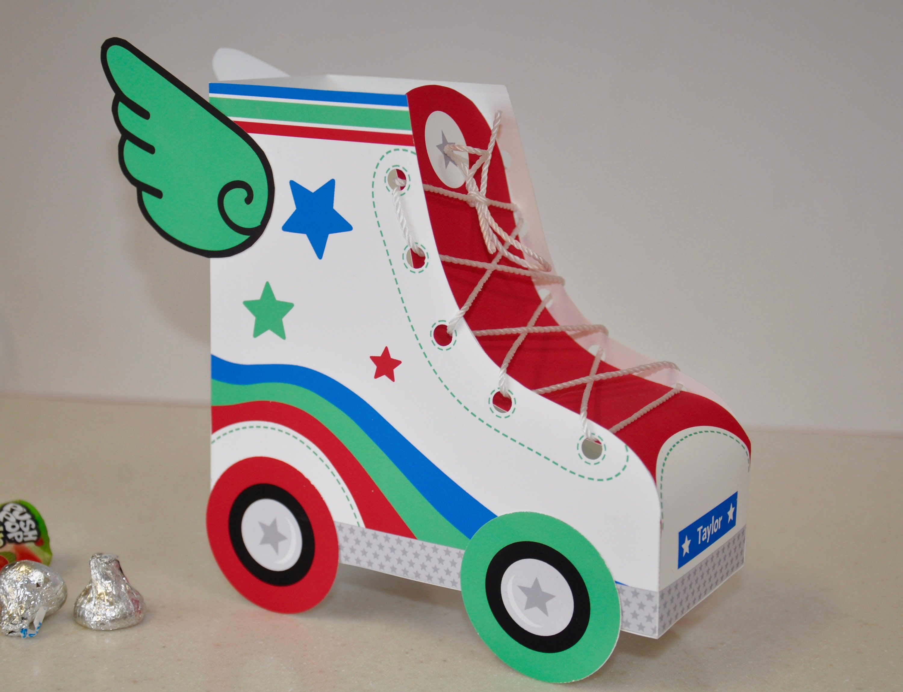Roller skate party favor boxes / Roller skate party favors Etsy