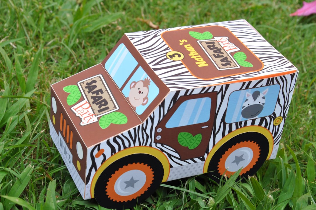 Jungle Party Favors / Safari Party Treat Box / Jungle Animals Truck Favor Box / Wild One