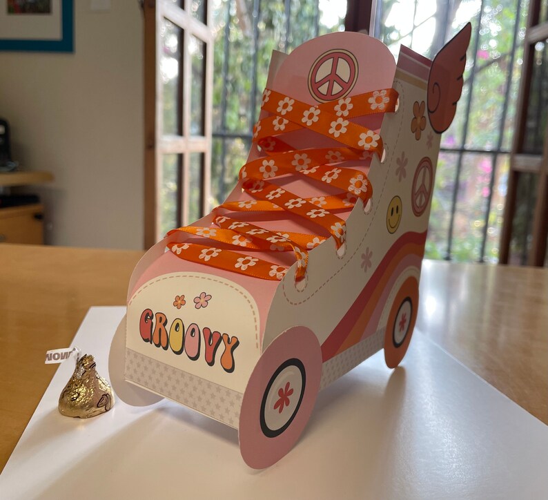 GROOVY Roller Skate Party Favor Boxes / Skate Favors Treat Box Etsy
