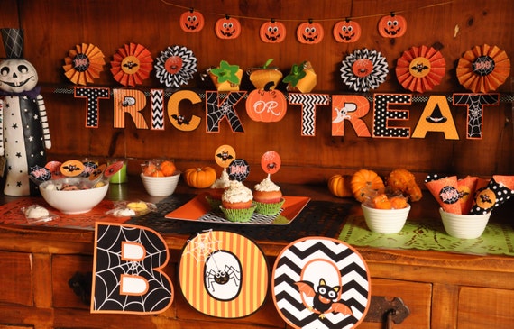 Halloween printable party decor / Halloween decorations orange and black / Halloween decor / Halloween banner