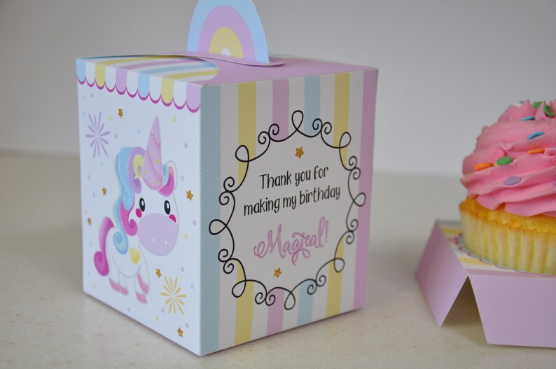 Unicorn party cupcake box / Rainbow unicorn treat boxes / Unicorn party favors / Unicorn favor box image 7