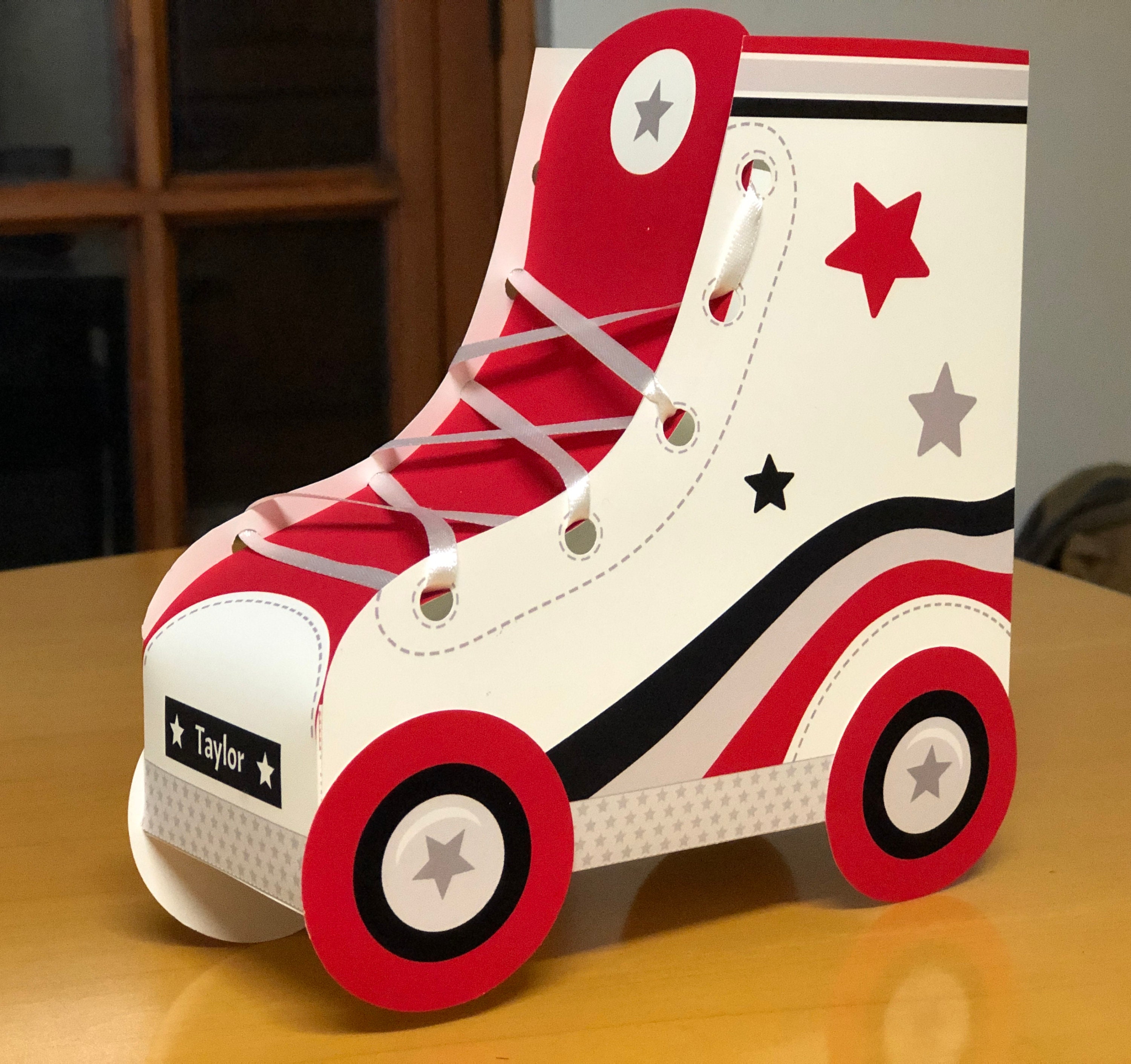 Roller skate party favor boxes / Roller skate party favors Etsy