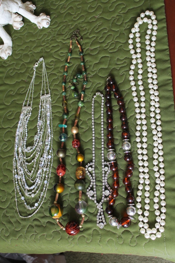Lot 7   Way Cool Vintage Necklaces, Lucite beads o