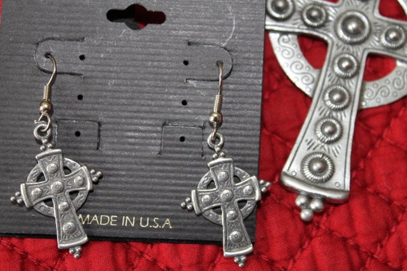 JJ Jonette  Large Pewter Cross Set with Earrings - image 4