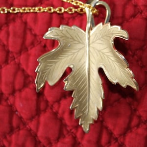 Autumn Leaf 6     Maple Leaf of Gold, When Autumn Start to Fall,  Maple leaf, Gold, Dimensional leaf, Birthday gift, Christmas gift,