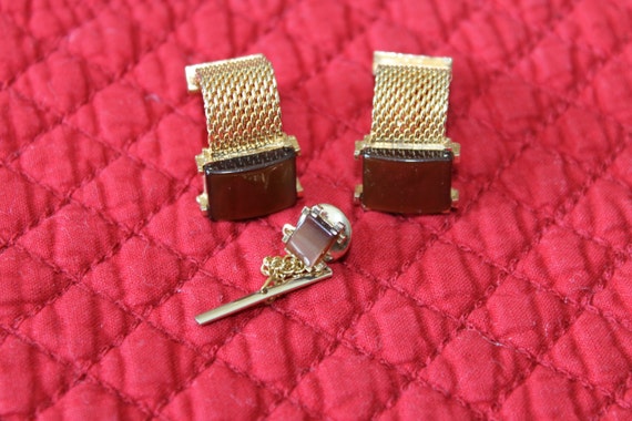 Swank Caramel and Gold Cat's Eye Cufflinks and Ti… - image 2