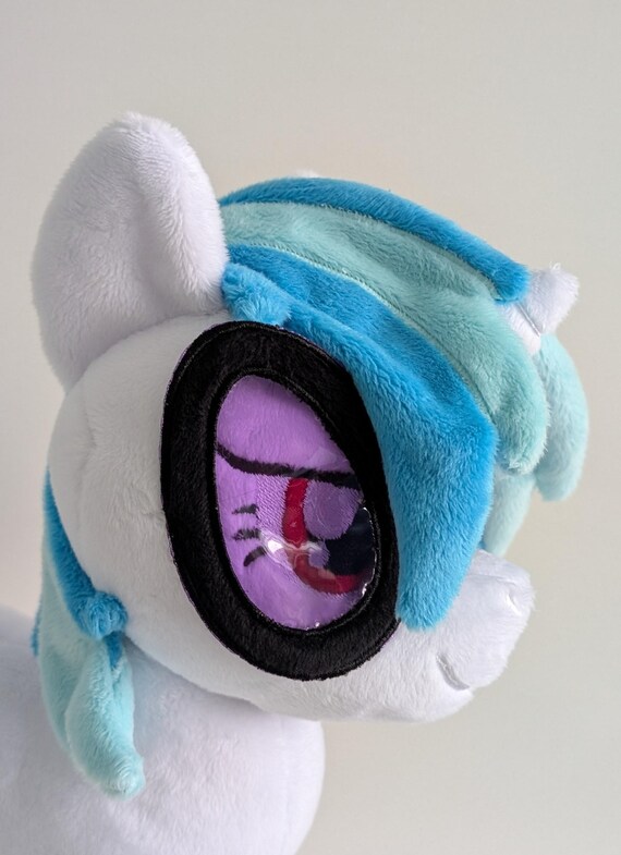 My Little Pony: Friendship is Magic DJ Pon3 Vinyl Scratch Custom