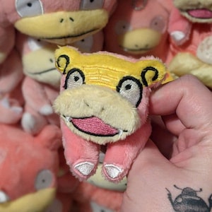 Pocket Galarian Slowpoke Pal