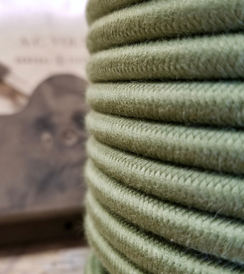 Vintage Style Fabric Lamp Pulley Cord 6 Feet: Green Cotton Cloth Covered 3-Wire Round Cord Trouble Lights etc For Hanging Pendants